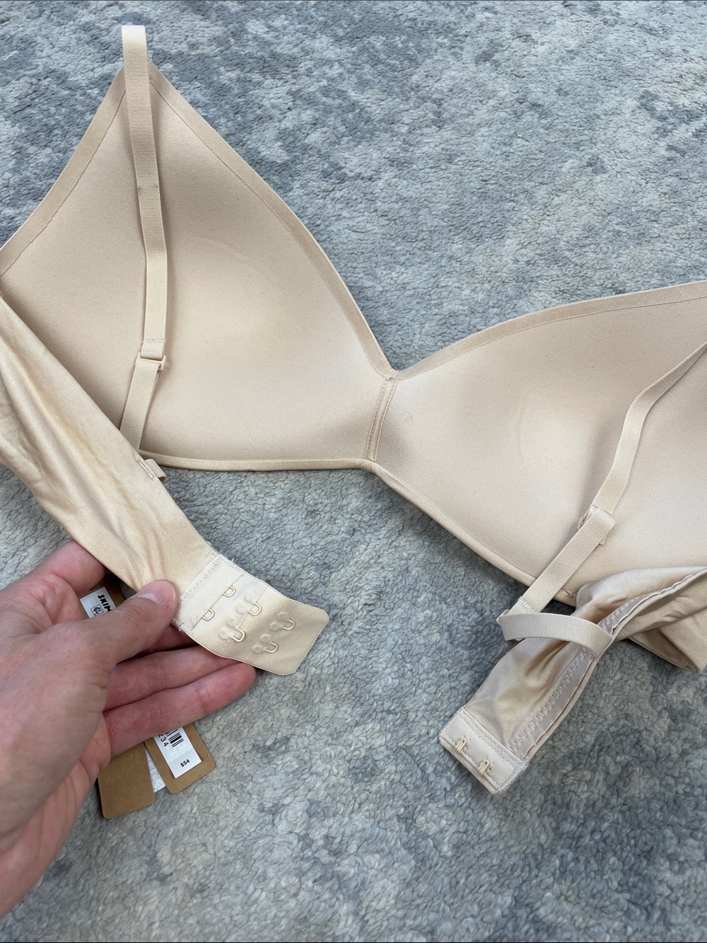 NWT Skims Wireless Form Push Up Plunge Bra Sand Beige Sz 36C - Picture 7 of 10